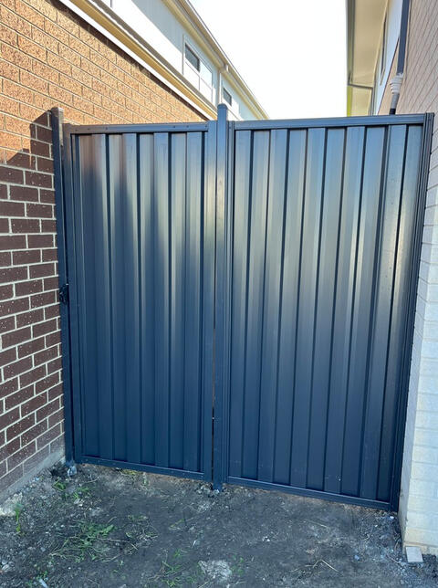 Colorbond Gate Installation in Narre Warren Colorbond gate Monument colour installed in Narre Warren for a new property