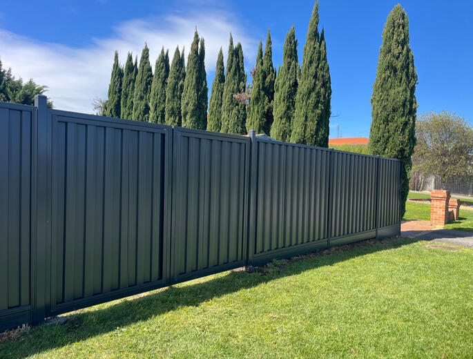 Colorbond fence and gates Monument installed in Narre Warren North